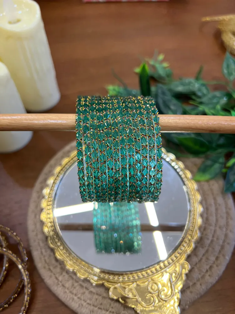 Intricate Glass Bangle — Aqua